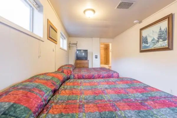 Dayton Motel 8